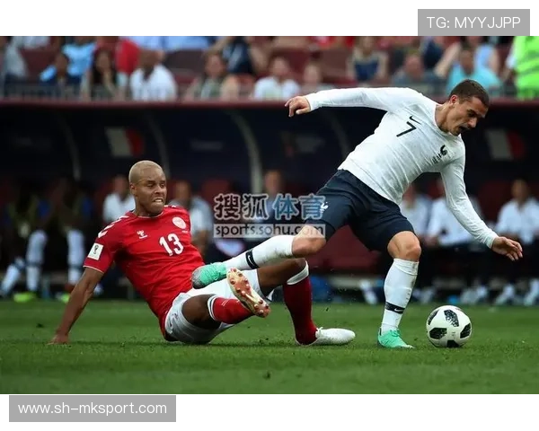 世界杯门将扑救集锦，神级瞬间震撼球迷