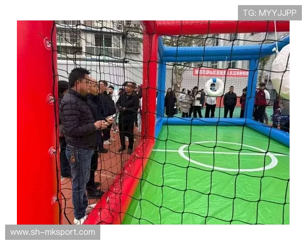中国足球俱乐部引进先进训练设备提升实力，国内足球培训基地