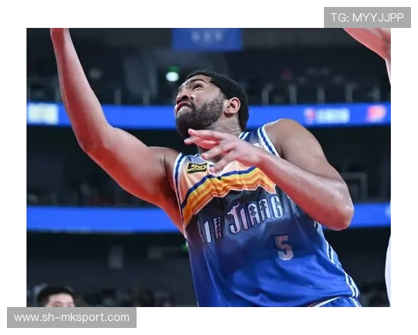 新疆4外援组合成型，路易斯场均贡献19分6篮板成核心，新疆队2021赛季外援选谁