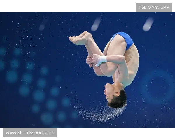 跳水运动员在世锦赛上再获佳绩,国家队士气高涨,跳水世界锦标赛 跳水运动员在世锦赛上再获佳绩,国家队士气高涨,跳水世界锦标赛